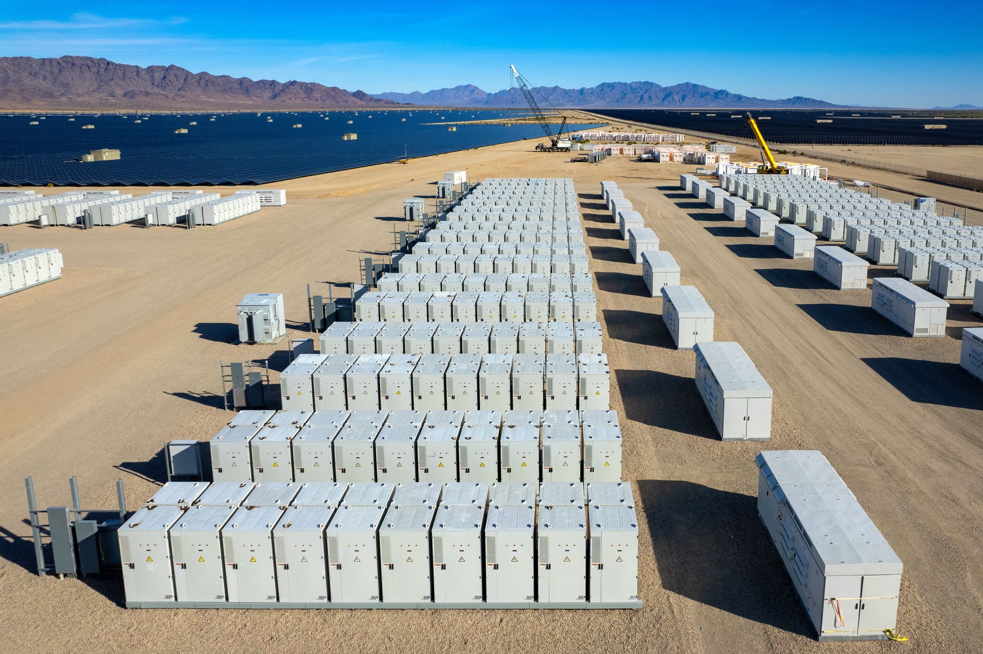 Electrical storage array at solar power plant